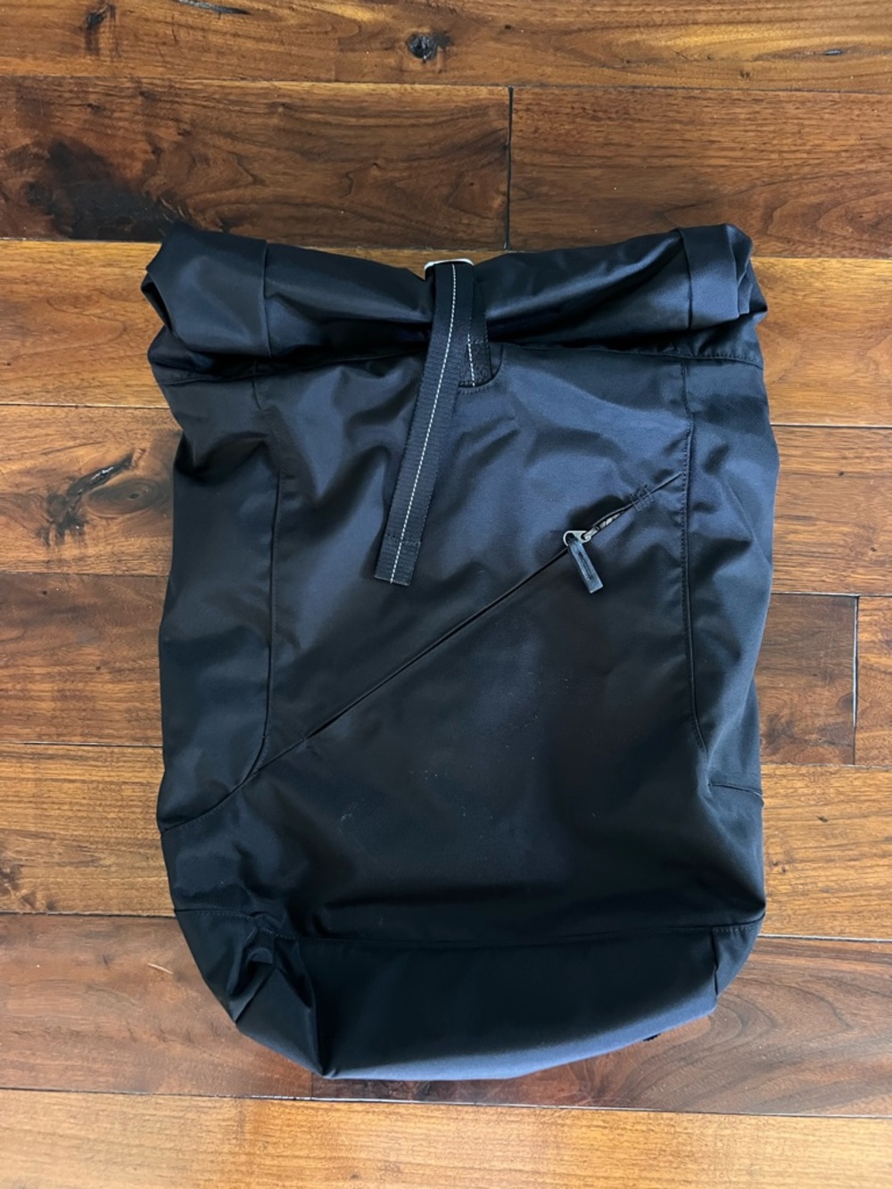 Lululemon urbanathalon backpack